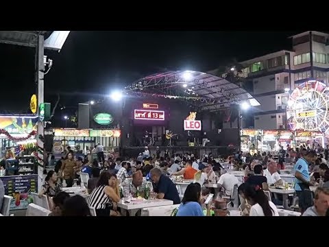 Kev in Thailand, Great food market in Hua Hin, With live music ! Vlog 270