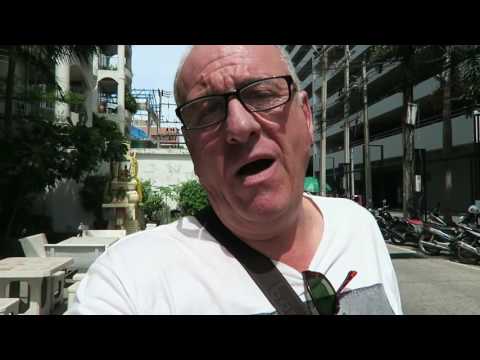 PATTAYA, BEACH ROAD SOI 1 MID RANGE HOTELS Vlog 107