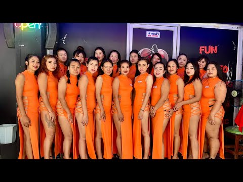 Sunday FUNDAY with Beer and the girls. Fun Games and quizzes