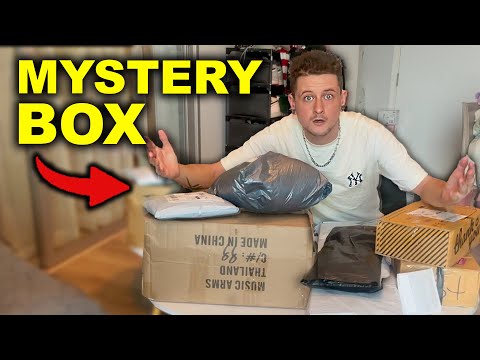 Mystery Boxes in Thailand – What Did I Get?! 🤯