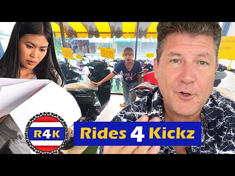 Thailand Ladies Drive a Hard Bargain on Used Scoots